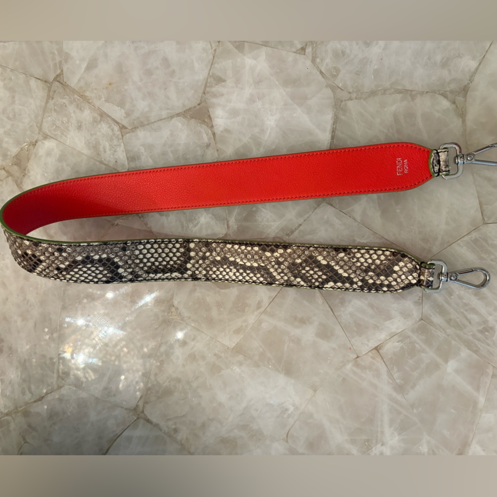 Fendi python and red strap - Picture 2 of 7